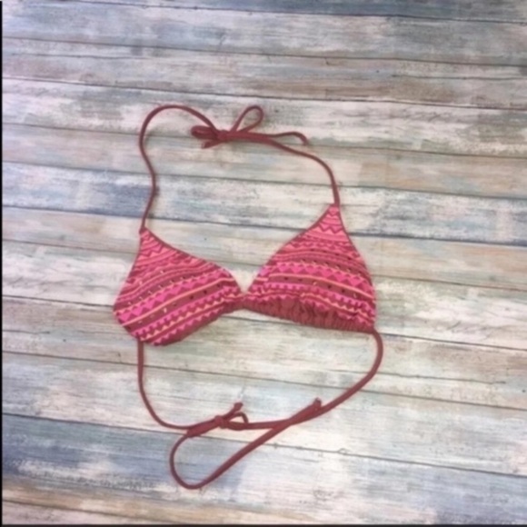 Xhilaration Triangle Bikini Top - Picture 2 of 4